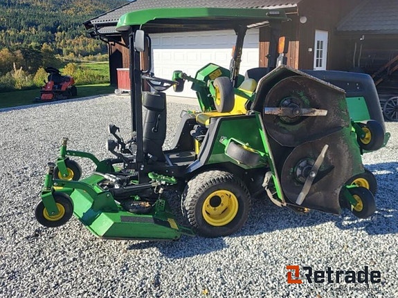 John Deere 1600 turbo serie 2 park klipper med hytte å lyspakke