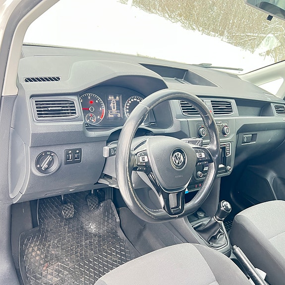 Volkswagen Caddy Maxi 11 of 15