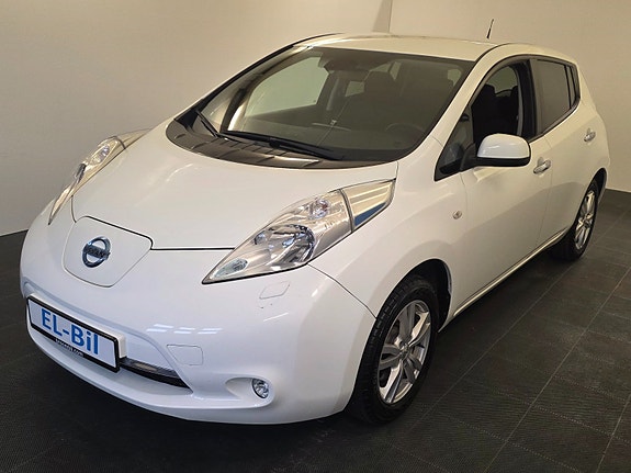 Nissan Leaf 3 of 30