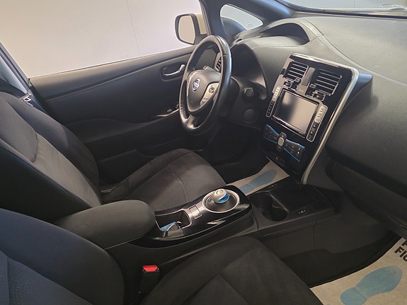 Nissan Leaf 17 of 30