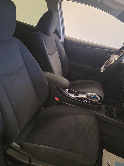 Nissan Leaf 18 of 30