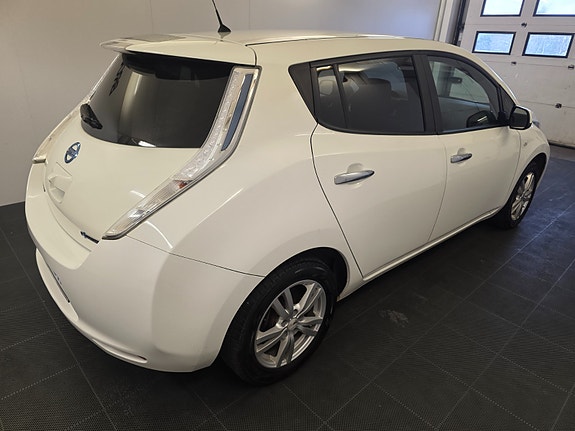 Nissan Leaf 9 of 30