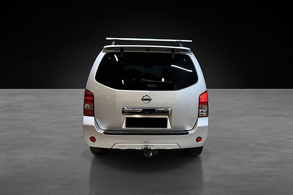 Nissan Pathfinder 12 of 27