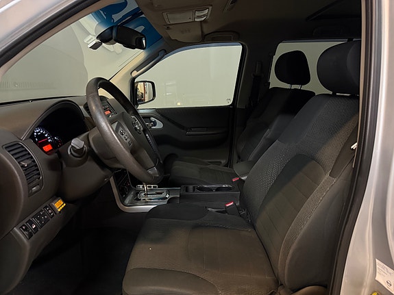 Nissan Pathfinder 17 of 27