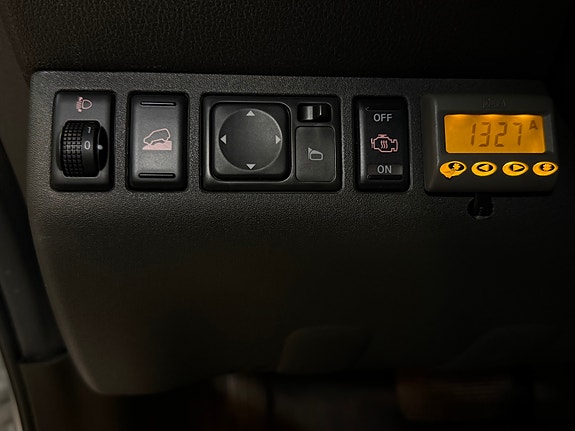 Nissan Pathfinder 21 of 27