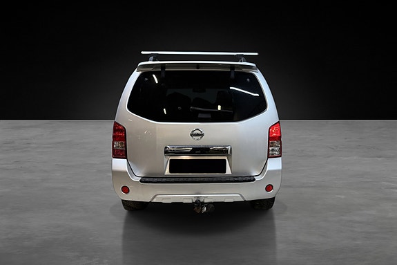Nissan Pathfinder 15 of 27