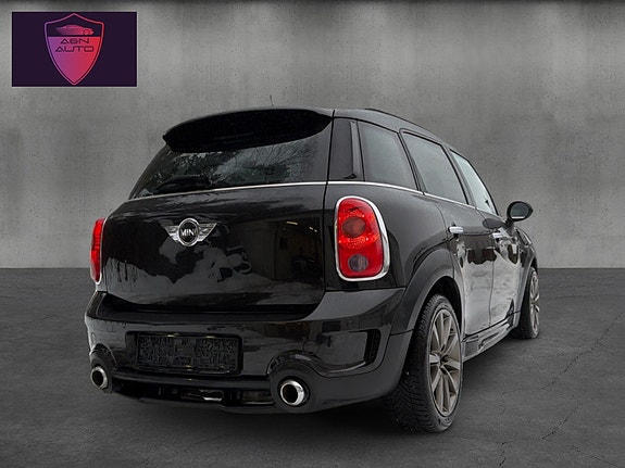 MINI Countryman-Serie 3 of 5