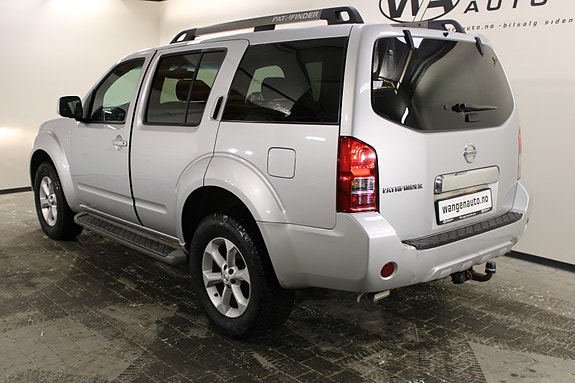 Nissan Pathfinder 4 of 5