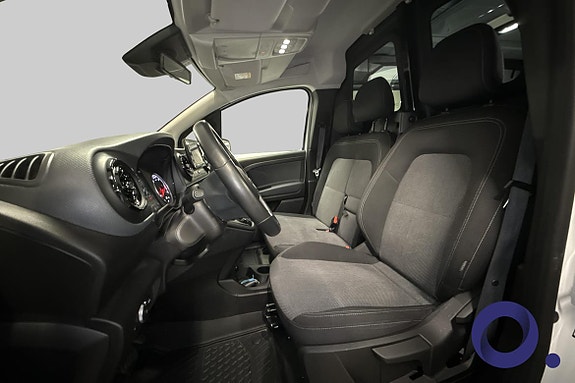 Mercedes-Benz eCitan 10 of 17