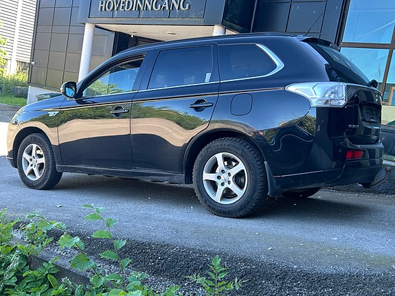 Mitsubishi Outlander 17 of 29