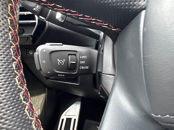 DS DS 7 Crossback 28 of 30