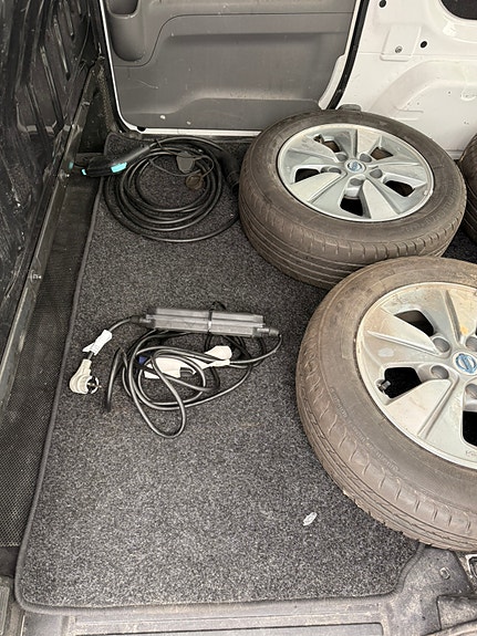 Nissan e-NV200 4 of 5