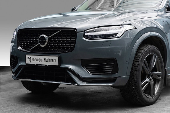 Volvo XC90 3 of 5