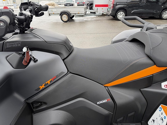 Can-Am Outlander Max XT-p 1000 Smart-Shox abs 5 of 11