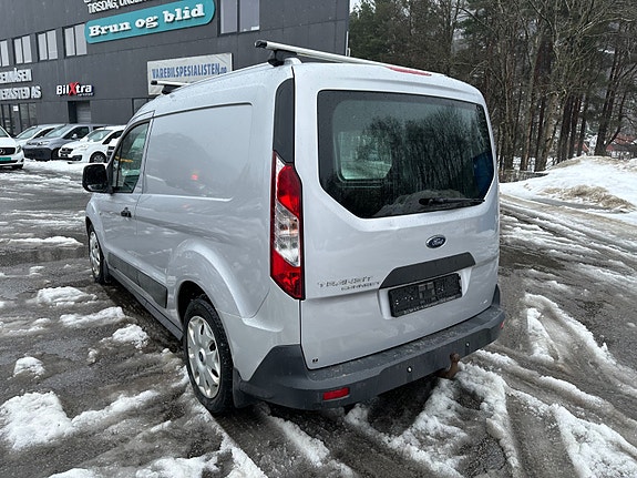 Ford Transit Connect 9 of 25