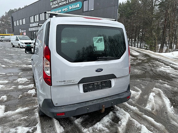 Ford Transit Connect 10 of 25