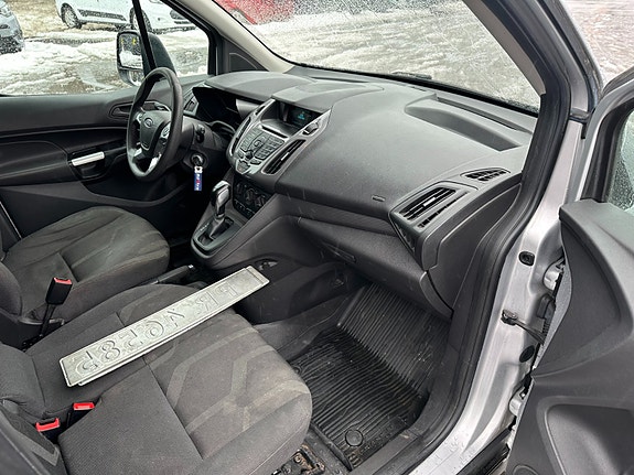 Ford Transit Connect 23 of 25
