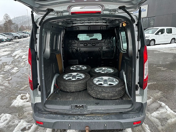 Ford Transit Connect 24 of 25