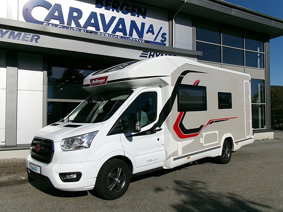 Challenger 260 FORD GRAPHITE 170 hk aut.