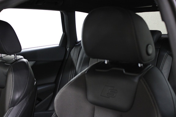 Audi A4 29 of 30