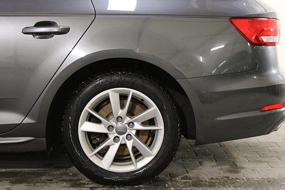 Audi A4 19 of 30