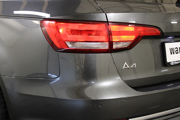 Audi A4 13 of 30