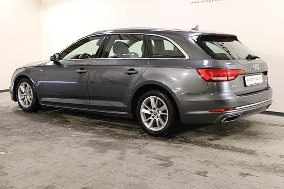 Audi A4 4 of 30