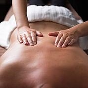 Alle våre massasjer finnes i kort, og lang variant 
F.eks ryggmassasje på 20, eller 45.minutter.