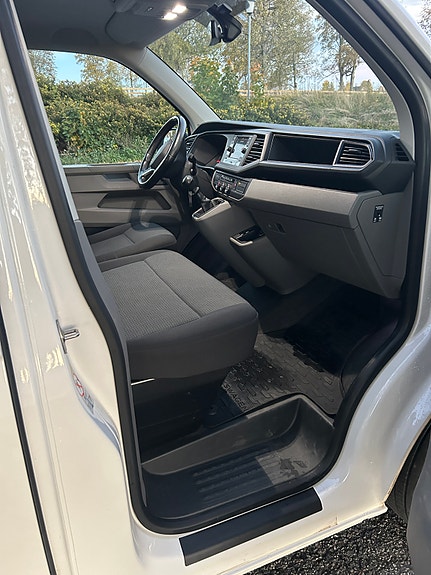 Volkswagen Transporter 13 of 16