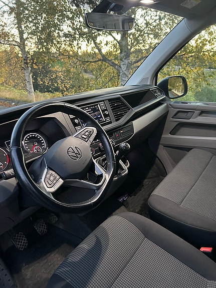 Volkswagen Transporter 10 of 16