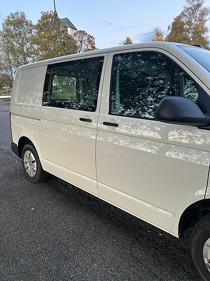 Volkswagen Transporter 4 of 16