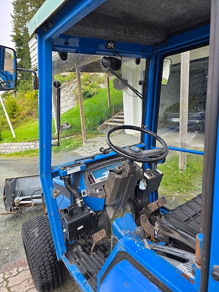 Iseki 3020a med frontskjær. Privat ingen mva 14 of 18
