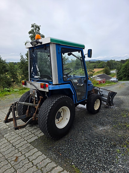 Iseki 3020a med frontskjær. Privat ingen mva 3 of 18