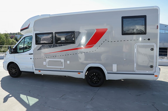 Challenger 337GA GRAPHITE ULTIMATE Ford Transit TDCI 170 hk 2,0L auto 4 of 5