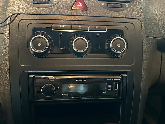 Volkswagen Caddy 18 of 22
