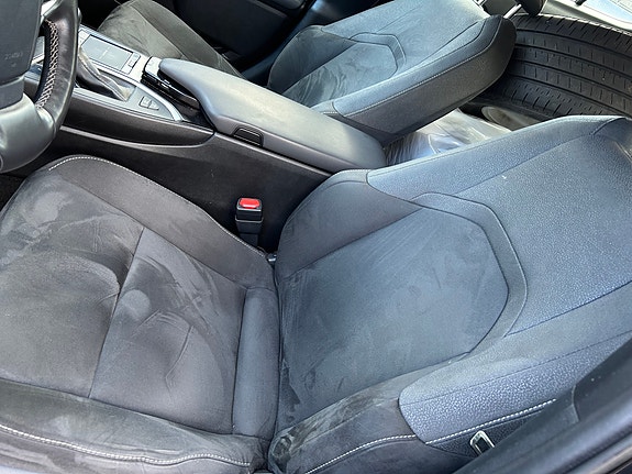Lexus UX-Serie 4 of 15