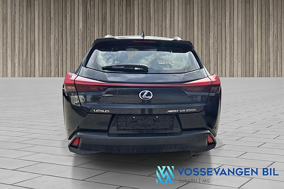 Lexus UX-Serie 7 of 15