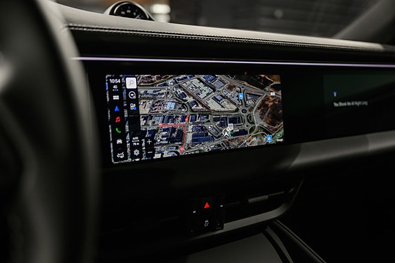 Porsche Macan 26 of 30