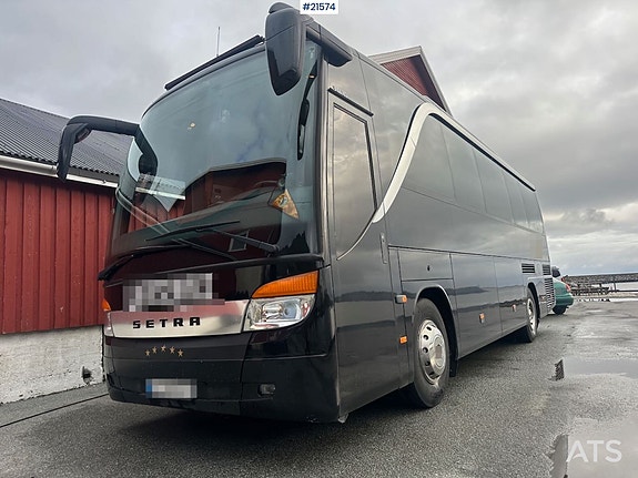 Setra S411 turbuss m/ 29+2+1 seter og vinterdekk. Lav km stand!