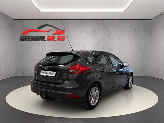 Ford Focus 5 of 18