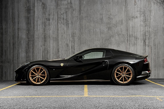Ferrari 812 GTS 3 of 5