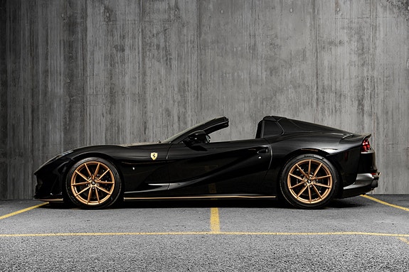 Ferrari 812 GTS 4 of 5