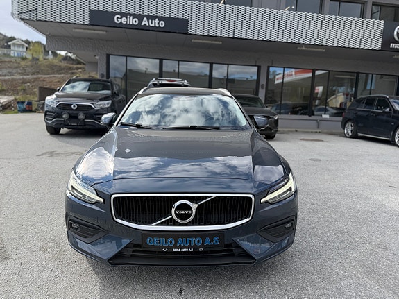 Volvo V60 2 of 13