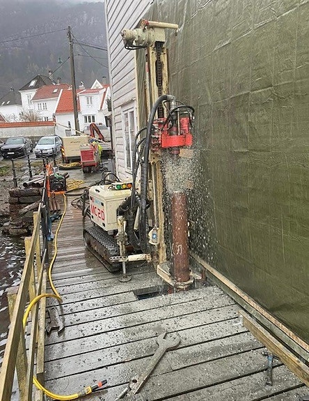 Peling med miniborerigg.