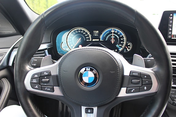 BMW 530e 19 of 30