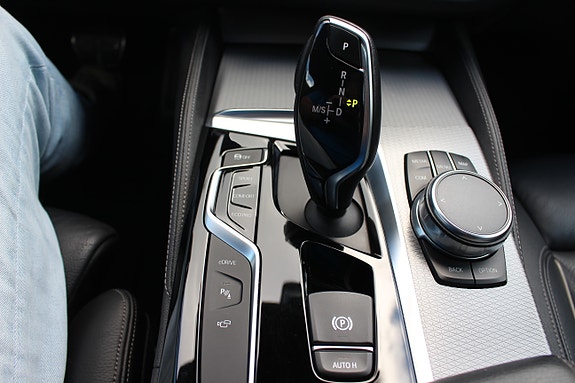 BMW 530e 21 of 30