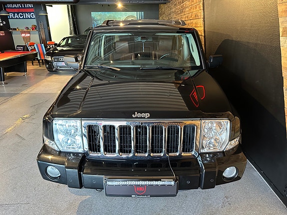 Jeep Commander 5 of 5