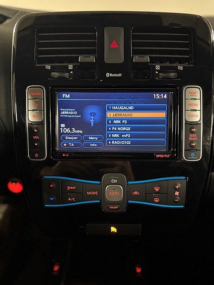 Nissan Leaf 27 of 30