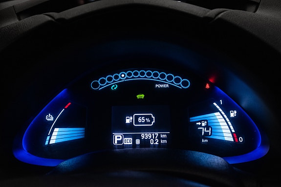 Nissan Leaf 21 of 30