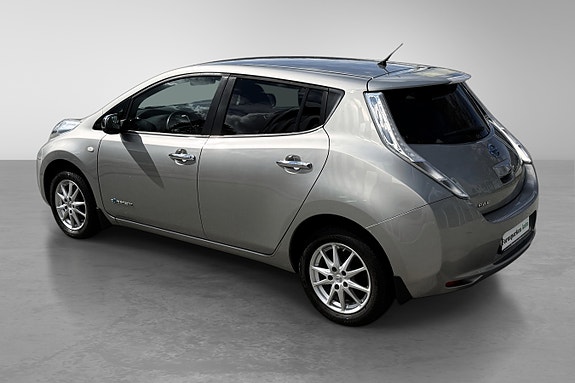 Nissan Leaf 8 of 30